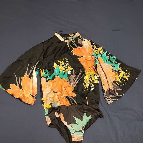 Zara top - Picture 1 of 2